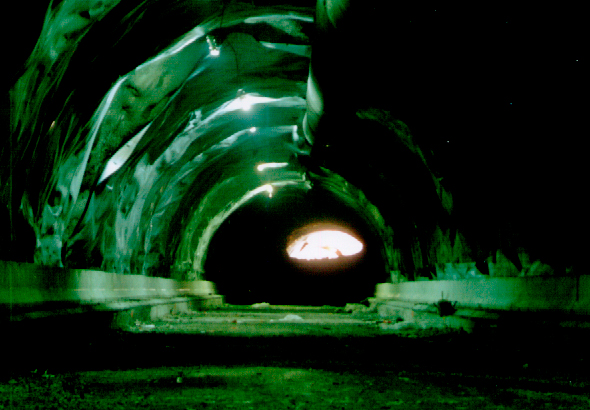 Fitxategi:Eitzako tunelak (Tunelan).jpg