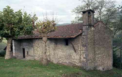 Fitxategi:San Martzial ermita. Ikuspegi orokorra 09 (1996).jpg