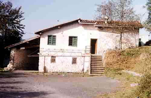 Fitxategi:San Andres ermita. Aterpea eta elkartea 02 (1989).jpg