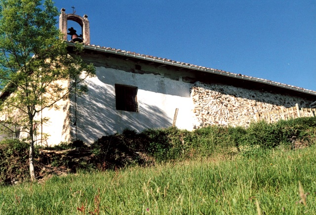 Fitxategi:San Andres ermita. Kanpandegia 01 (Kontrargi 2002).jpg