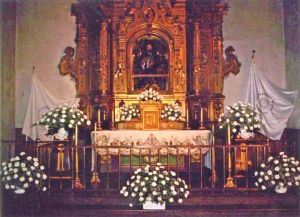 Santa Maria la Real parrokia. Nazareno erretaula Aste Santuan (2004).jpg