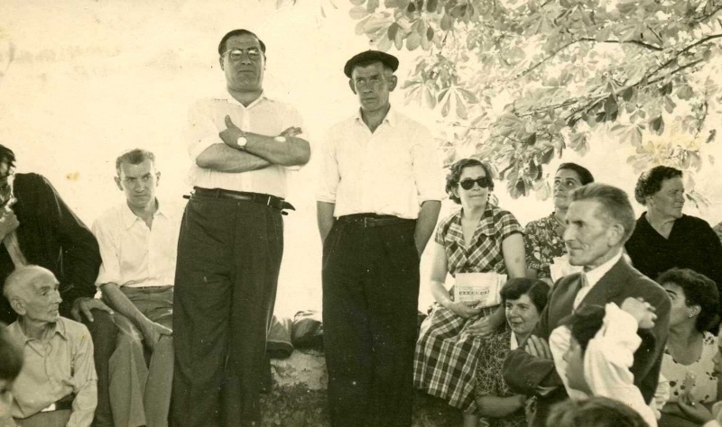 Fitxategi:Herriko jaiak. Ezozia. Basarri eta Uztapide (1950 hamarkada).jpg