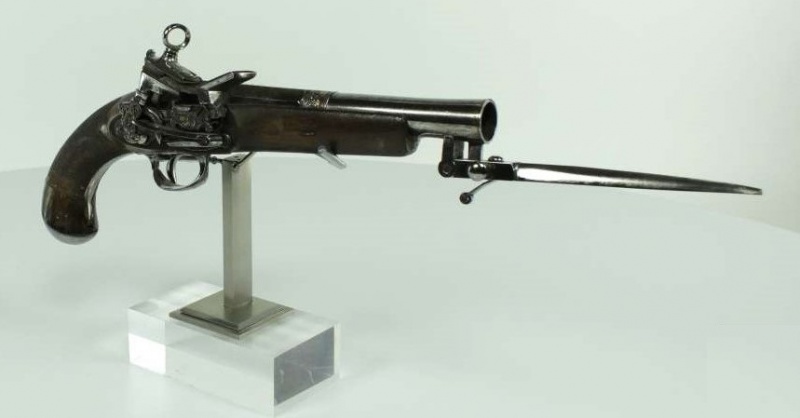 Fitxategi:Pistola baionetaduna. Suharri giltza 02 (Urquiola 1810).jpg
