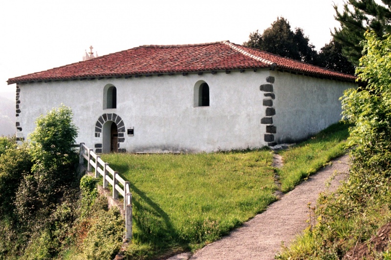 Fitxategi:San Roke ermita. Ikuspegi orokorra 01 (Kontrargi 2002).jpg