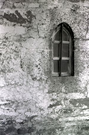 San Esteban ermita. Leihoa (Juan Carlos Astiazarán 1979).jpg