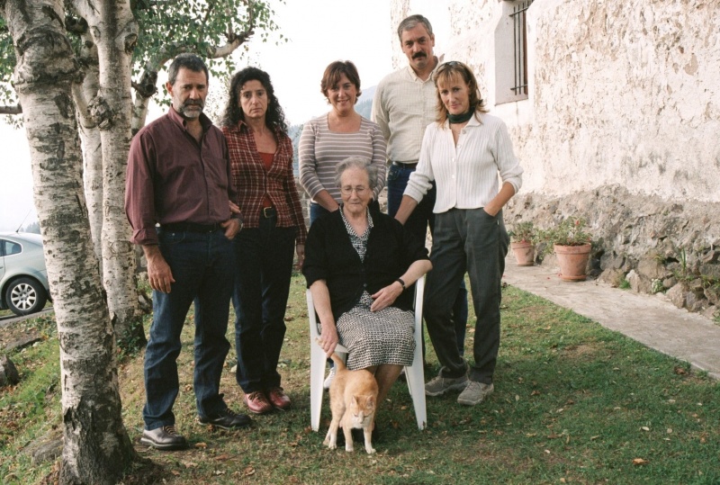 Fitxategi:Ipiñarrieta baserria. Familia 03 (Kontrargi 2002).jpg